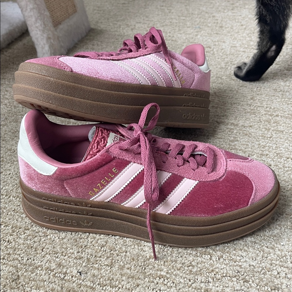 Adidas Gazelle Bold Platform Pink Velvet in crimson/ sandy pink